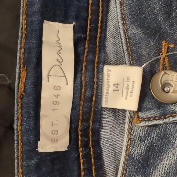 Women's size 14 cropped jeans - Picture 2 of 5